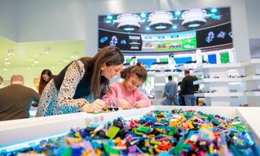 Ny LEGOHOUSE oplevelse skal gennem leg og kreativitet starte samtale om bæredygtighed